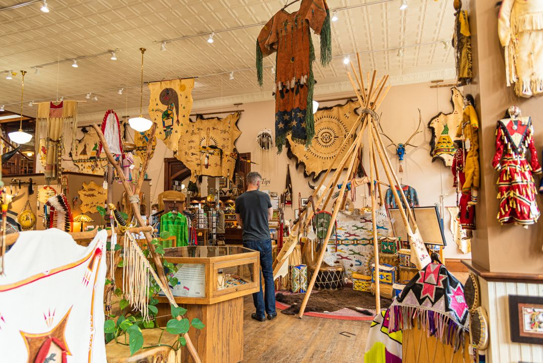 Prairie Edge & Sioux Trading Post sells Native American art and other goods.