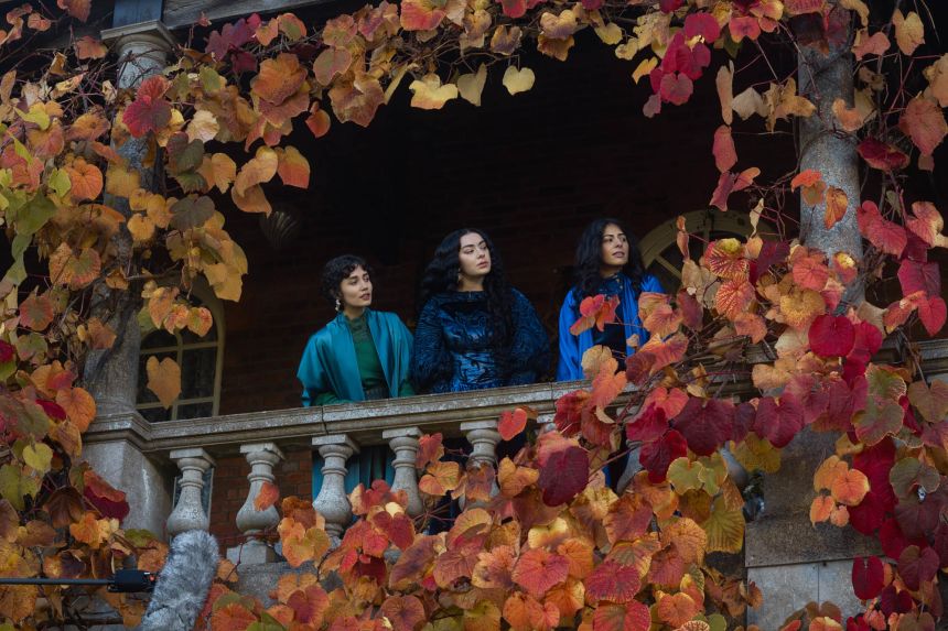 Charli XCX, center, in 