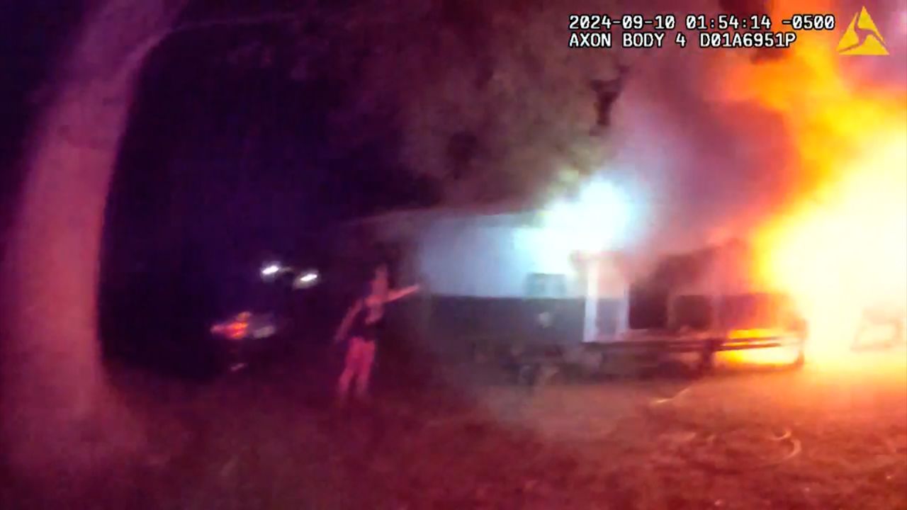 109629_TXPoliceRescueKidsHouseFire_v1 CLEAN.00_00_05_05.Still002.jpg