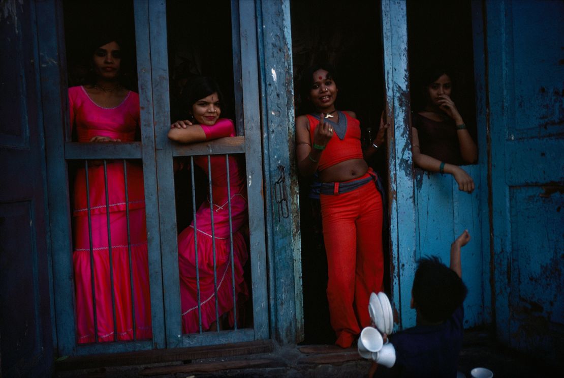 Several times a day the madam and her girls have tea, which is brought in from cafes and vendors on the street. 