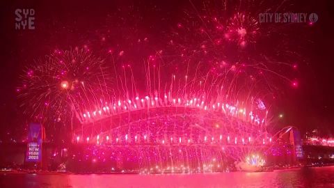 110754_sydney fireworks nye_clean.00_00_05_00.Still001.jpg
