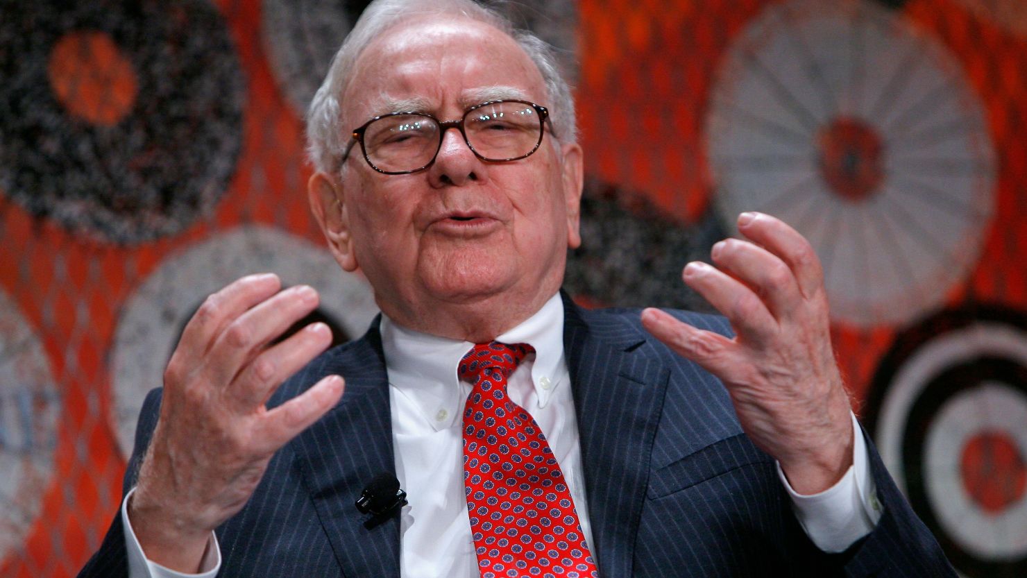 Is it time for investors to follow Warren Buffett's dictim: "Be fearful when others are greedy and greedy when others are fearful"?
