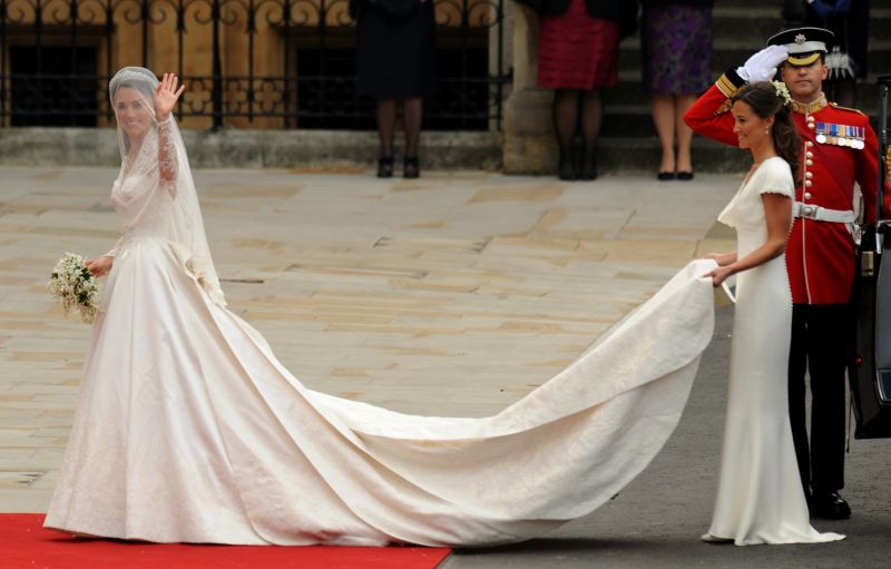 Kate middleton outlet after wedding dress