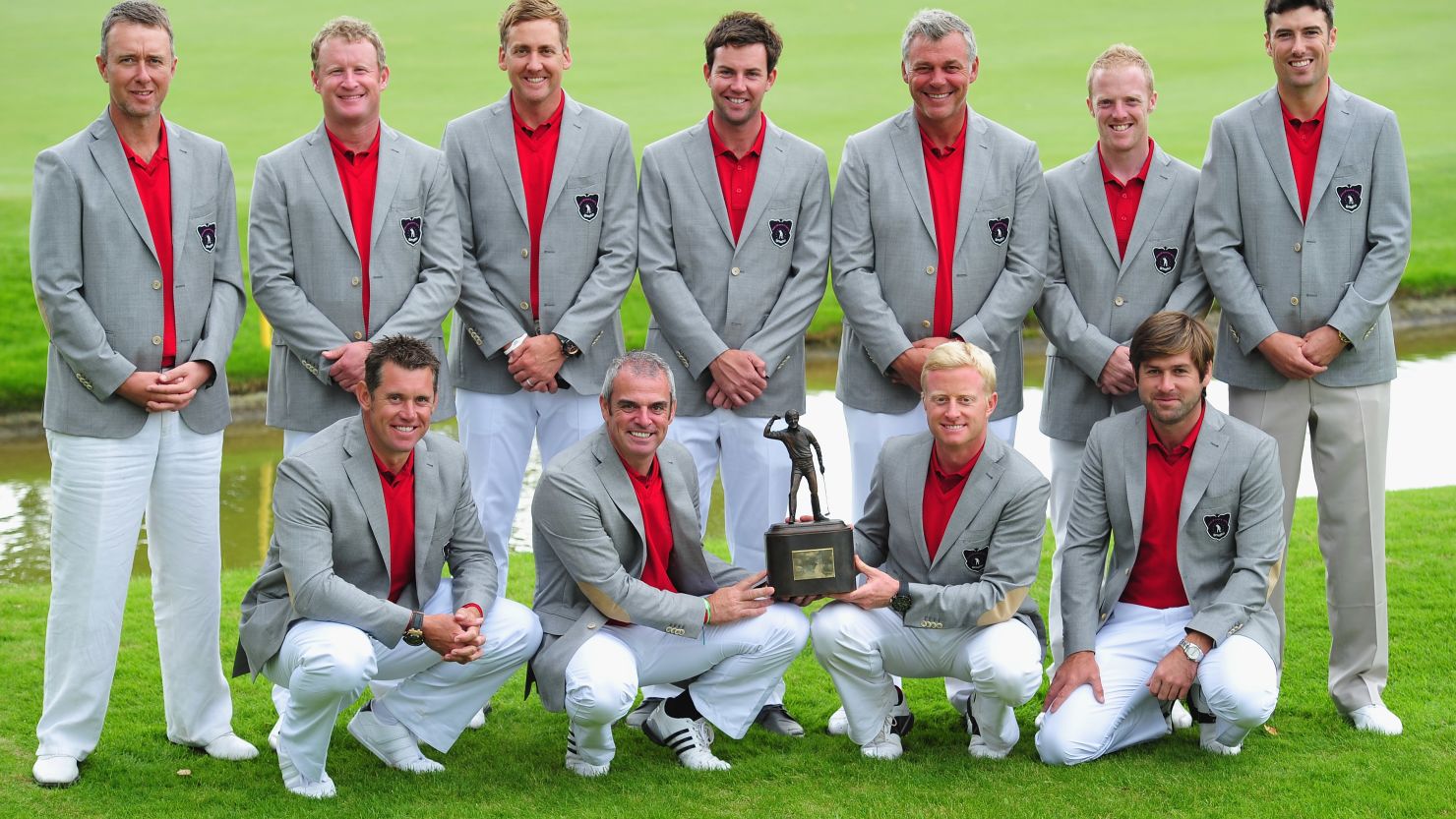 The winning Great Britain and Ireland team parade the Vivendi Seve trophy 