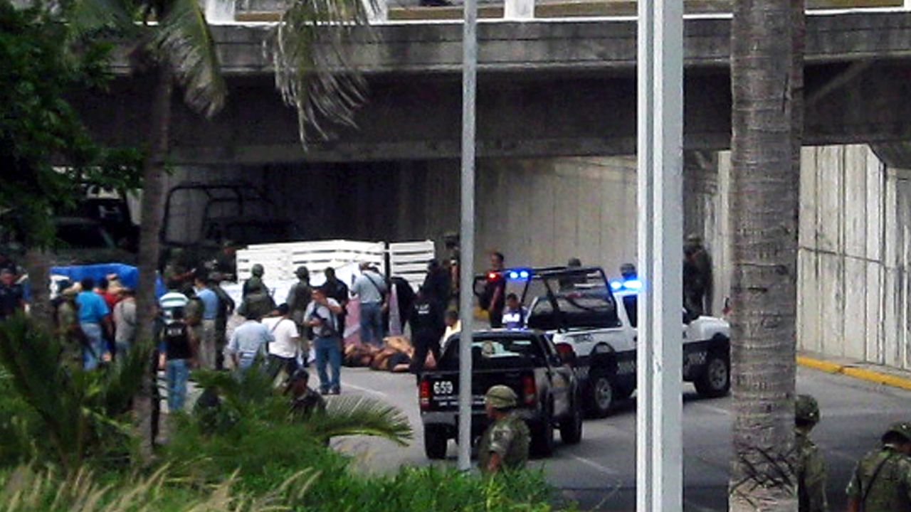 General view of the scene where 35 bodies were found at the Adolfo Ruiz Cortinez Blvd in Boca del Rio municipality, Veracruz State, Mexico, on September 20. 