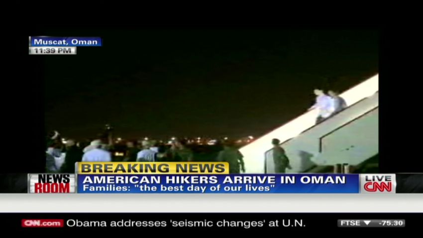 nr iran hikers arrive_00001528