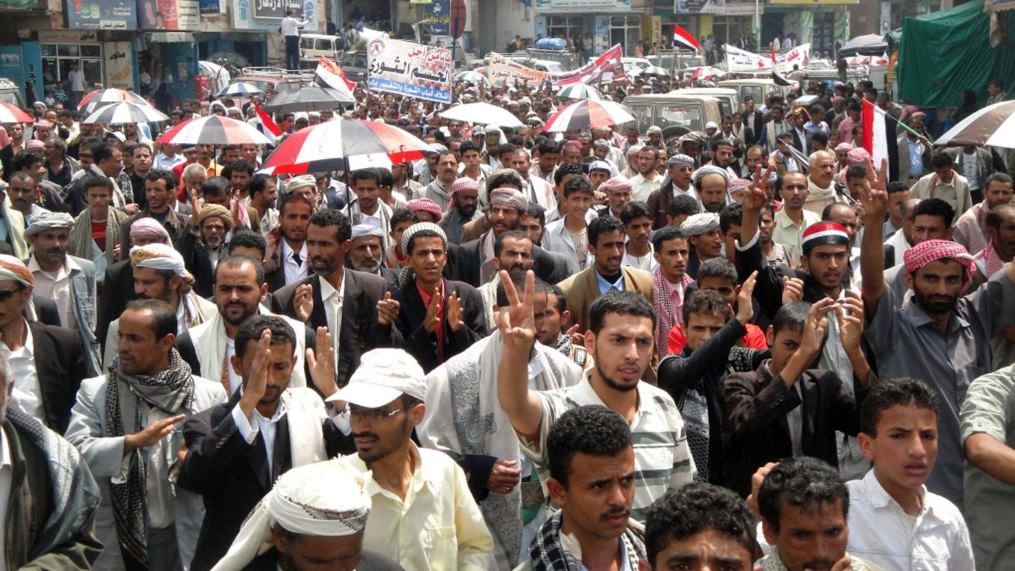 Protests in Ibb on September 19 against the deadly clashes between anti-government protesters and security forces in Sanaa.