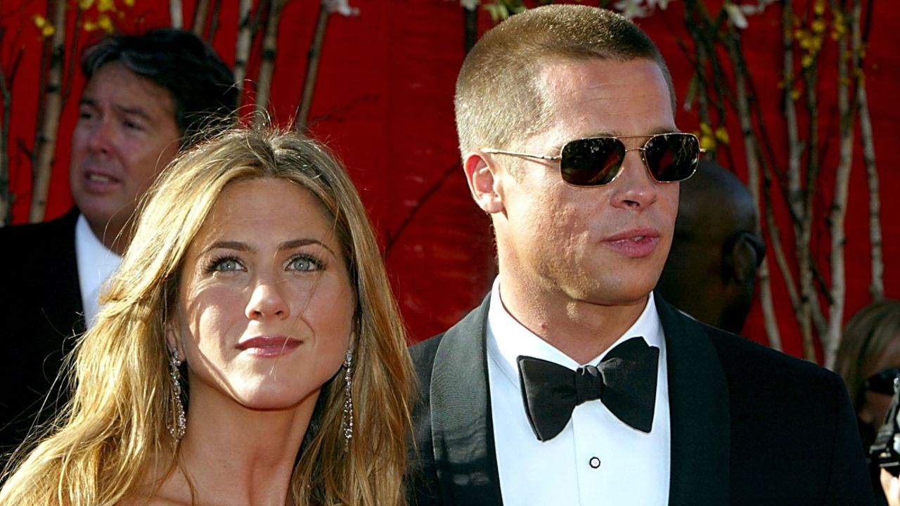 Jennifer Aniston and Brad Pitt at the 56th Annual Primetime Emmy Awards in 2004.
