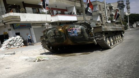 A Syrian military tank takes position in the city of Homs on August 30, 2011 (file photo).