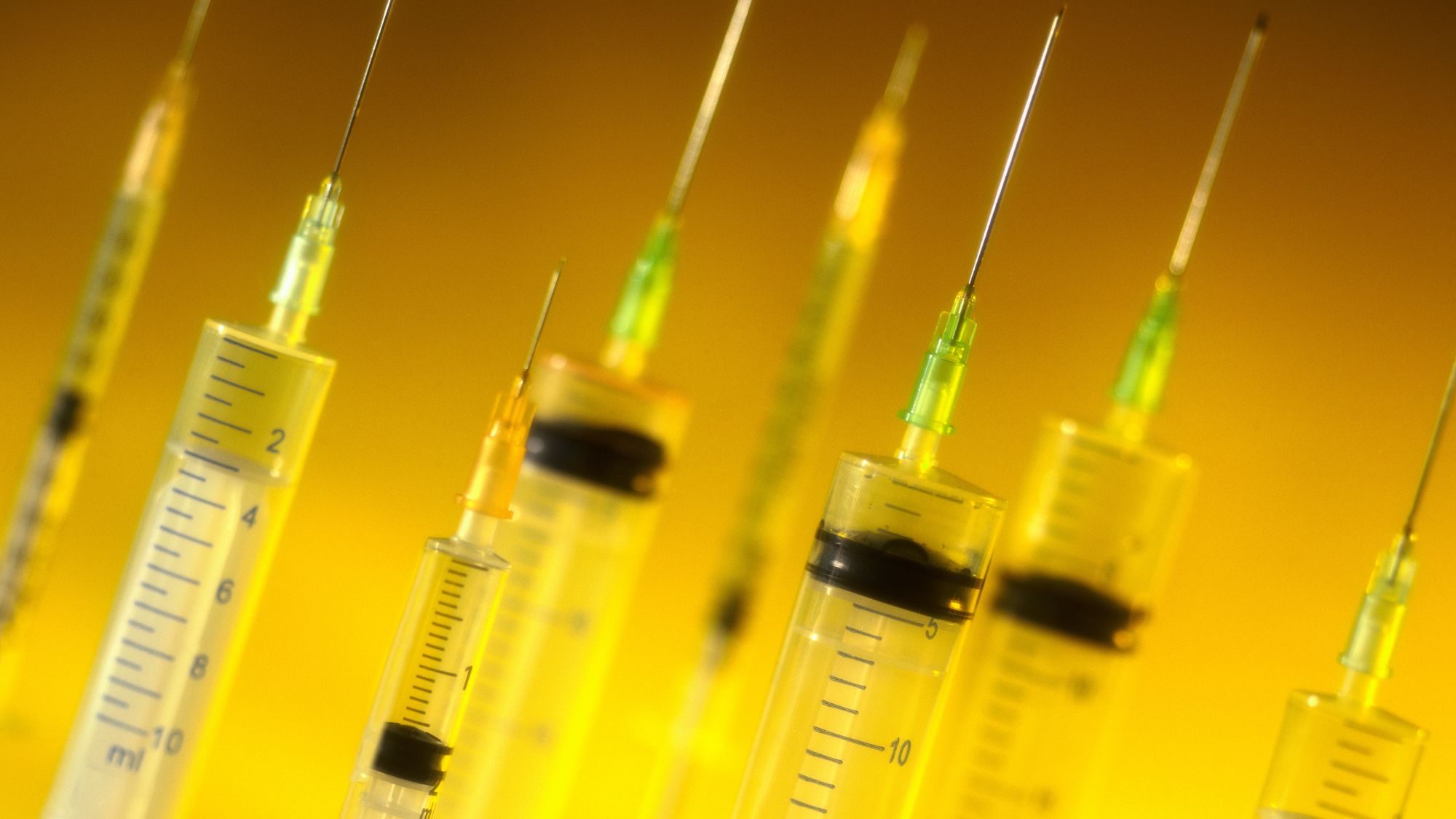 parents doubt vaccine syringes