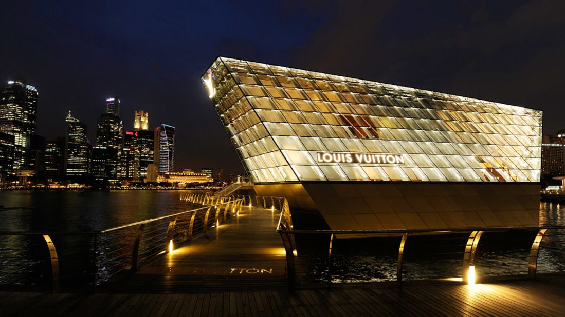 Modern Louis Vuitton Flagship Store on the Marina Bay Area with