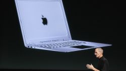 Steve Jobs unveils the new Macbook Air in 2010.