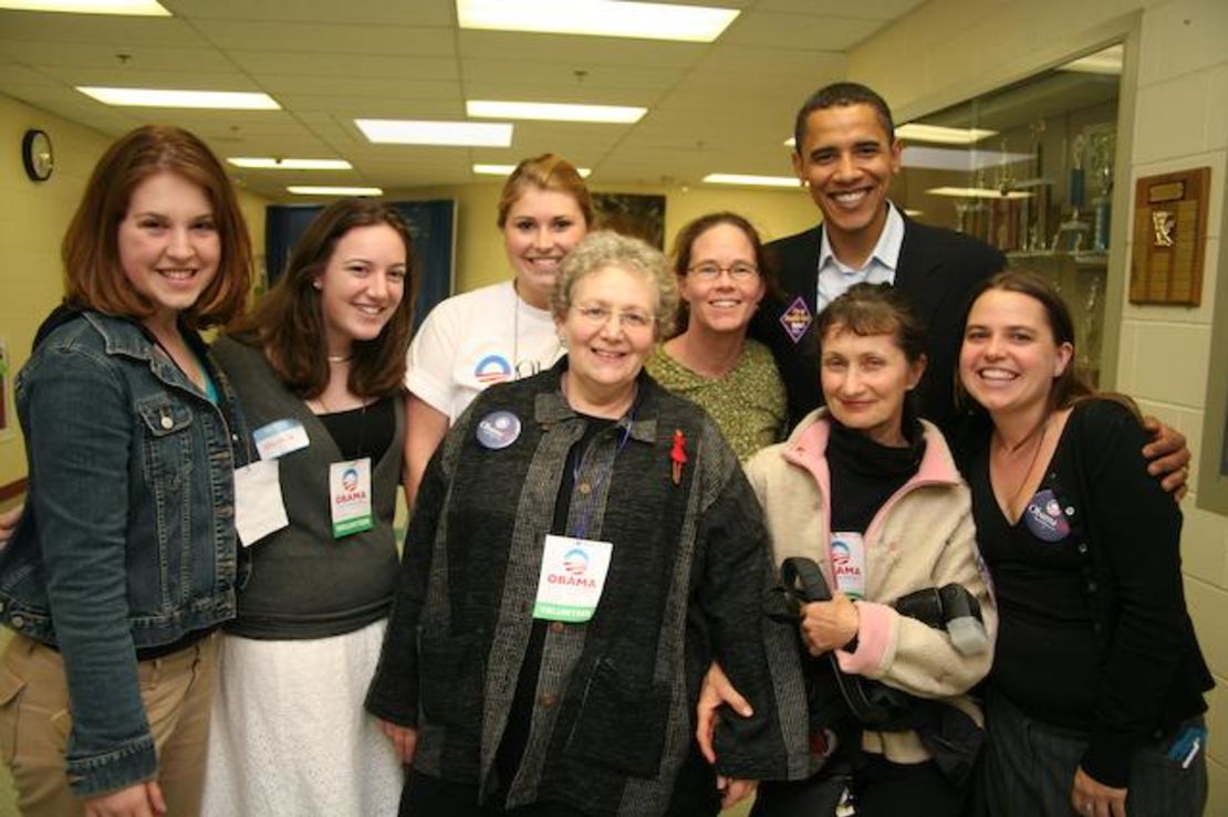 Courtney Hight, right, campaigned for President Obama in 2007, before she joined the White House Council on Environmental Quality.