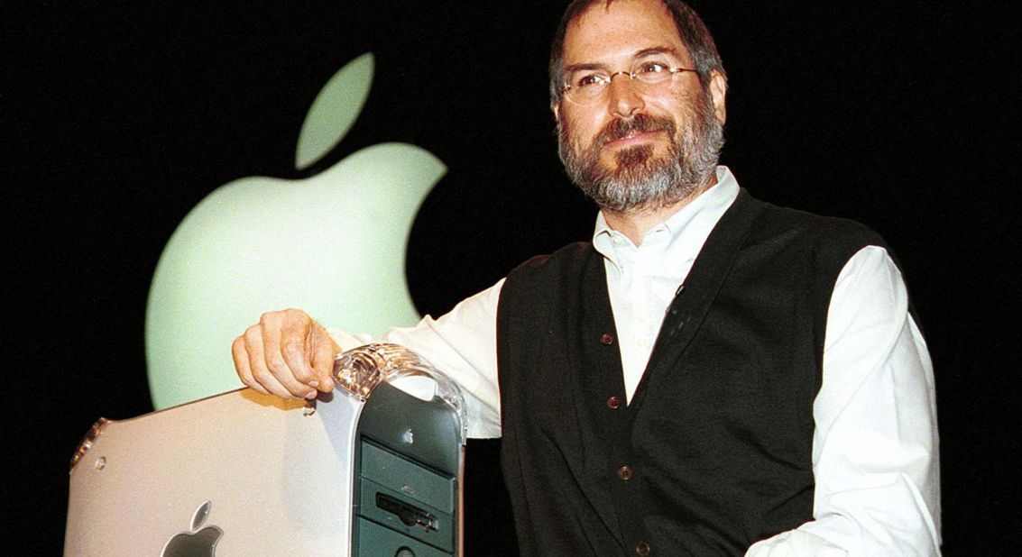 Steve Jobs introduces the new Power Mac G4 computer in San Francisco in 1999.