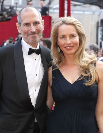 <a href="http://www.cnn.com/specials/tech/steve-jobs-the-man-in-the-machine">Jobs</a> poses with his wife, Laurene Powell, at the 2010 Academy Awards.