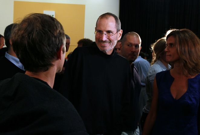 <a href="http://www.cnn.com/specials/tech/steve-jobs-the-man-in-the-machine" target="_blank">Jobs</a> greets an attendee after he delivers the keynote address at the 2010 Apple Worldwide Developers conference in San Francisco. 