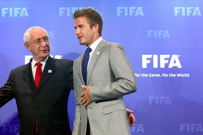 British newspaper<a target="_blank" target="_blank"> Mail On Sunday</a> reveals that English bid leader David Triesman (pictured here with soccer star David Beckham) was secretly recorded making comments about alleged attempts by Spain and Russia to bribe referees at the imminent 2010 FIFA World Cup.