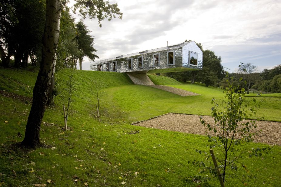 The Balancing Barn in Suffolk, on the edge of a nature reserve, sleeps eight people. 