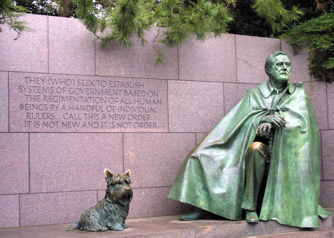 The Roosevelt Memorial represents all 12 years of Franklin D. Roosevelt's presidency, including a sequence of four outdoor "rooms" that signify each of his terms in office. Roosevelt's dog Fala sits at his feet.
