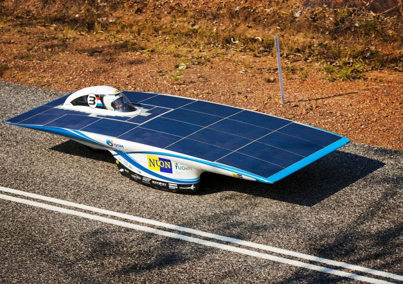 Solar powered car deals race