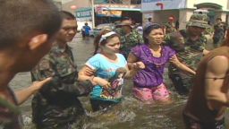 hancocks.thailand.flood.aid_00021422