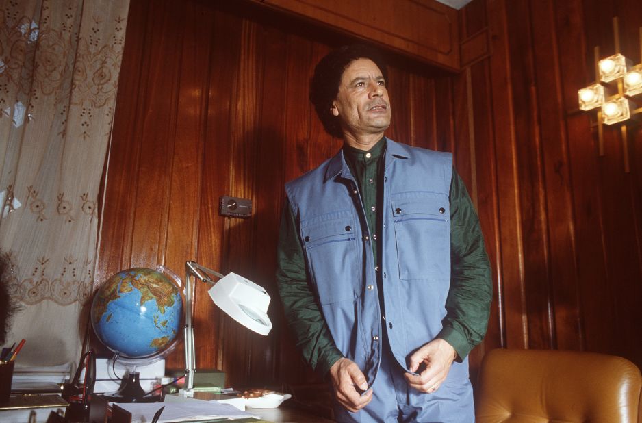 Gadhafi speaks to reporters at a meeting of the High Command of the Revolutionary Forces of the Arab Nation in February 1986 in Tripoli.