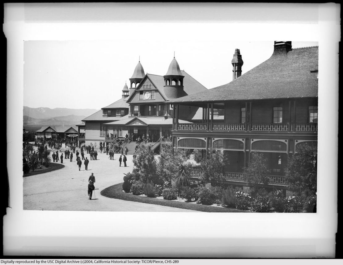 Homeless vets want housing at a sprawling campus, seen here in 1890, where thousands of veterans once lived.