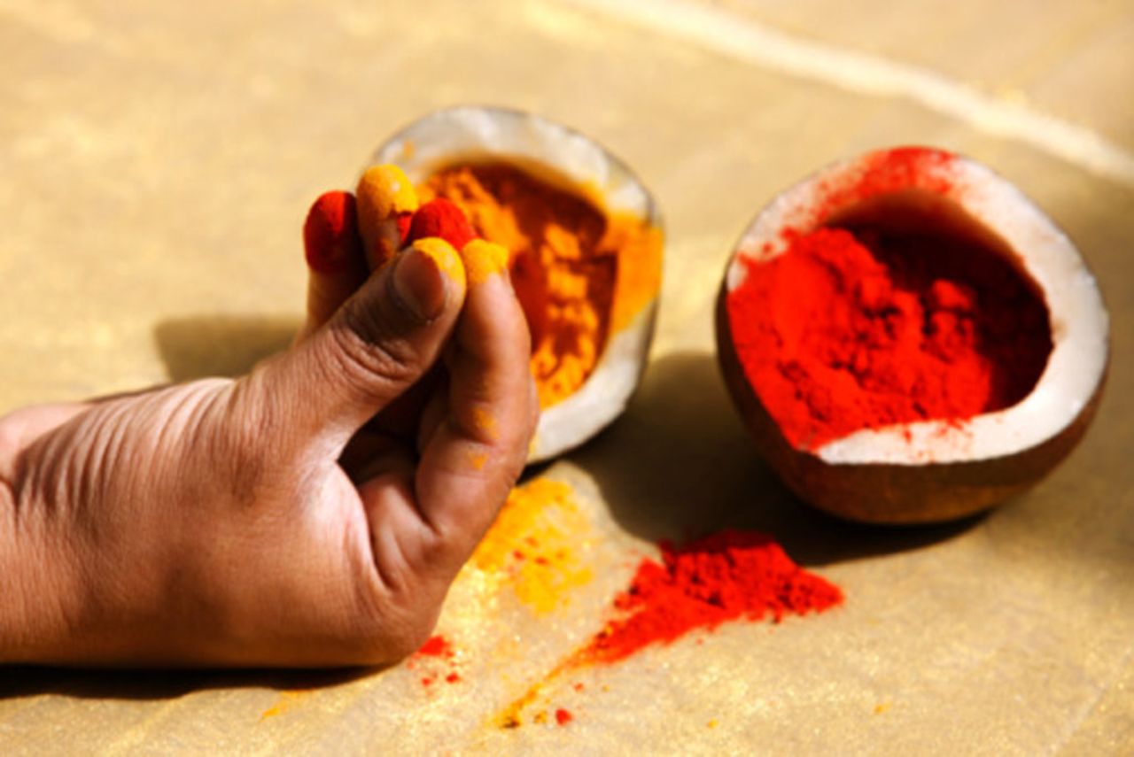 This bright orange powered spice, commonly found in India, helps break down fat and regulate the body's metabolism. Turmeric can also help reduce the chance of diabetes, according to research from a Columbia University.