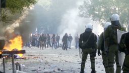 magnay greece riots_00000000