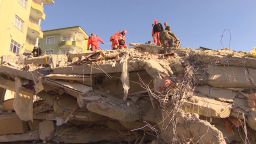 magnay turkey quake rescues_00000626