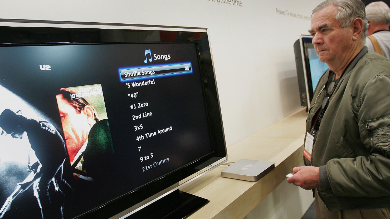 Apple's Web-TV device has underperformed, but a full TV may be on the way.