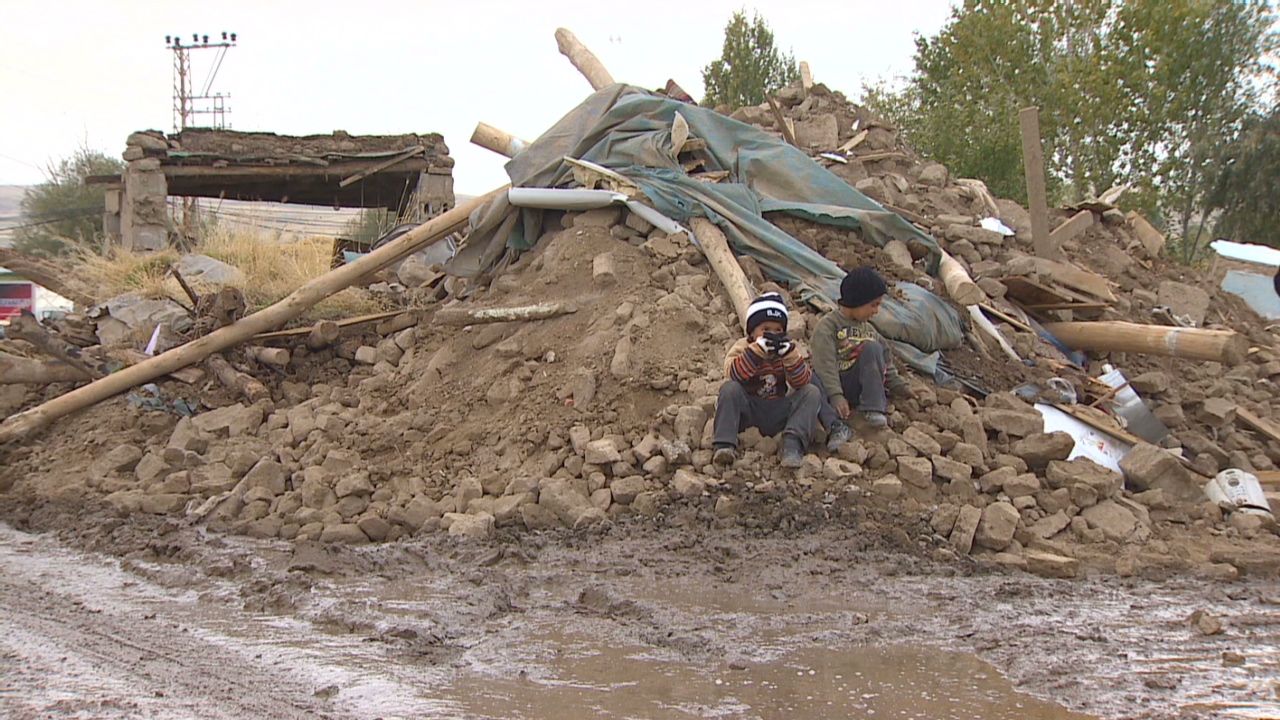 magnay guvencli turkey quake recovery_00000125