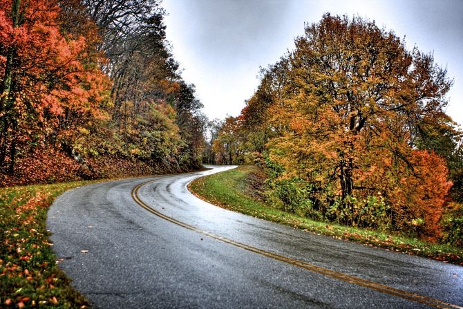 Neal Piper took a drive on a stretch of the Blue Ridge Parkway in Virginia and shared this high dynamic range composite he made of his experience. "I have always wanted to drive on the Blue Ridge Parkway during the fall to see the spectacular array of colors in this mountainous region," he said.