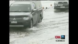 ctw bankok resident talks floods_00001205