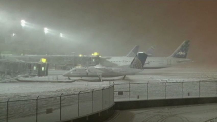 candiotti.stuck.on.tarmac_00001720