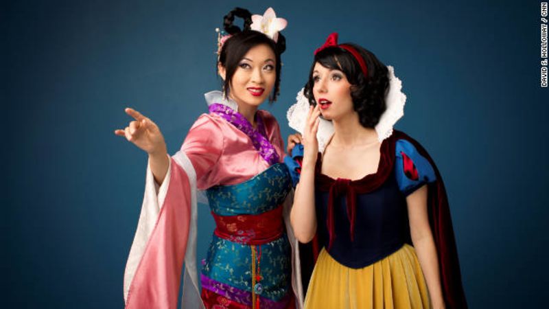 YAYA HAN'S WORLD OF COSPLAY A Guide to Fandom Costume Culture