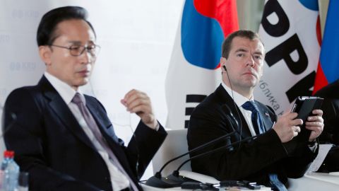 South Korean President Lee Myung-bak and his Russian counterpart Dmitry Medvedev at the Russian-South Korean forum.