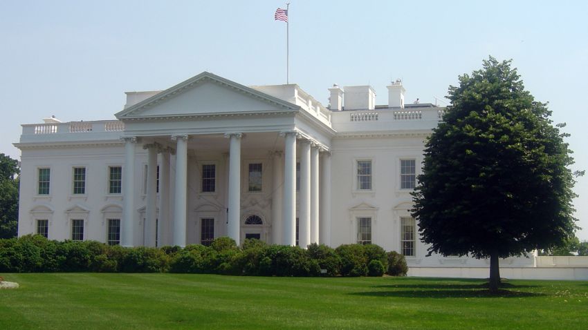 The White House is seen during the heat wave that hit Washington on May 26, 2011.