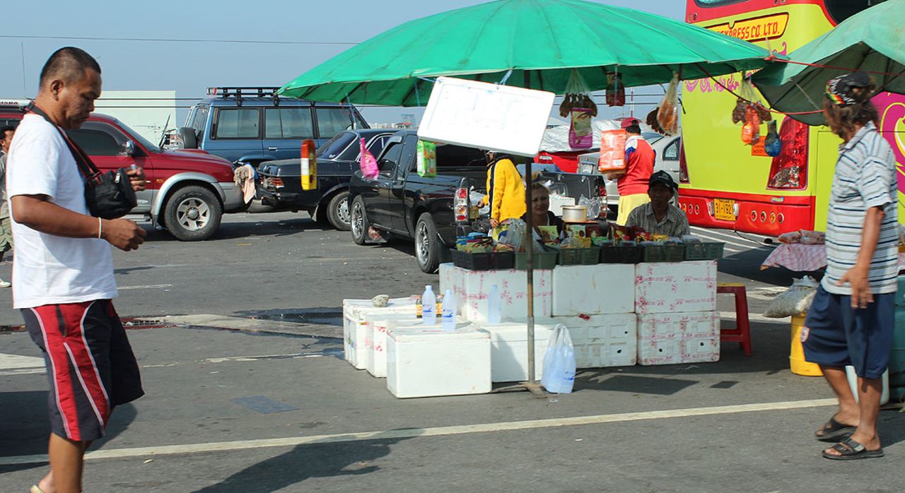 People have even set up camp in the middle of the highway, surrounded by hundreds of seemingly abandoned cars. This couple have even opened up a shop.