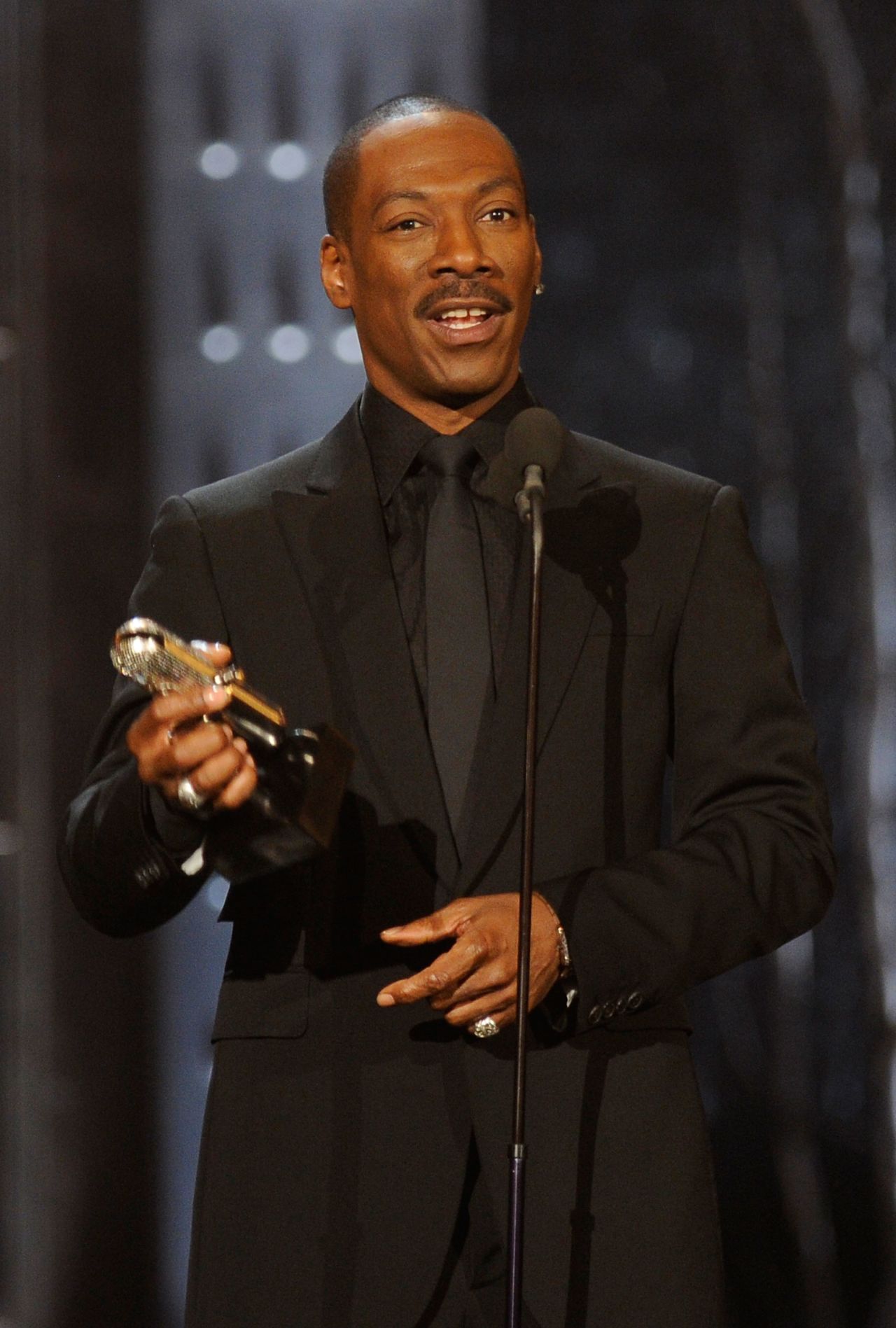 We are so bummed! Raise your hand if you were looking forward to Eddie Murphy hosting next year's 84th annual Academy Awards. So were we, but since he isn't we have a few ideas for replacements.