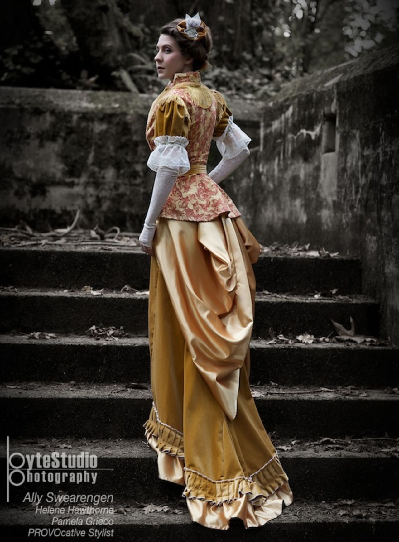 Design by Kristine Hawthorne, Helene Hawthorne Fashions.
