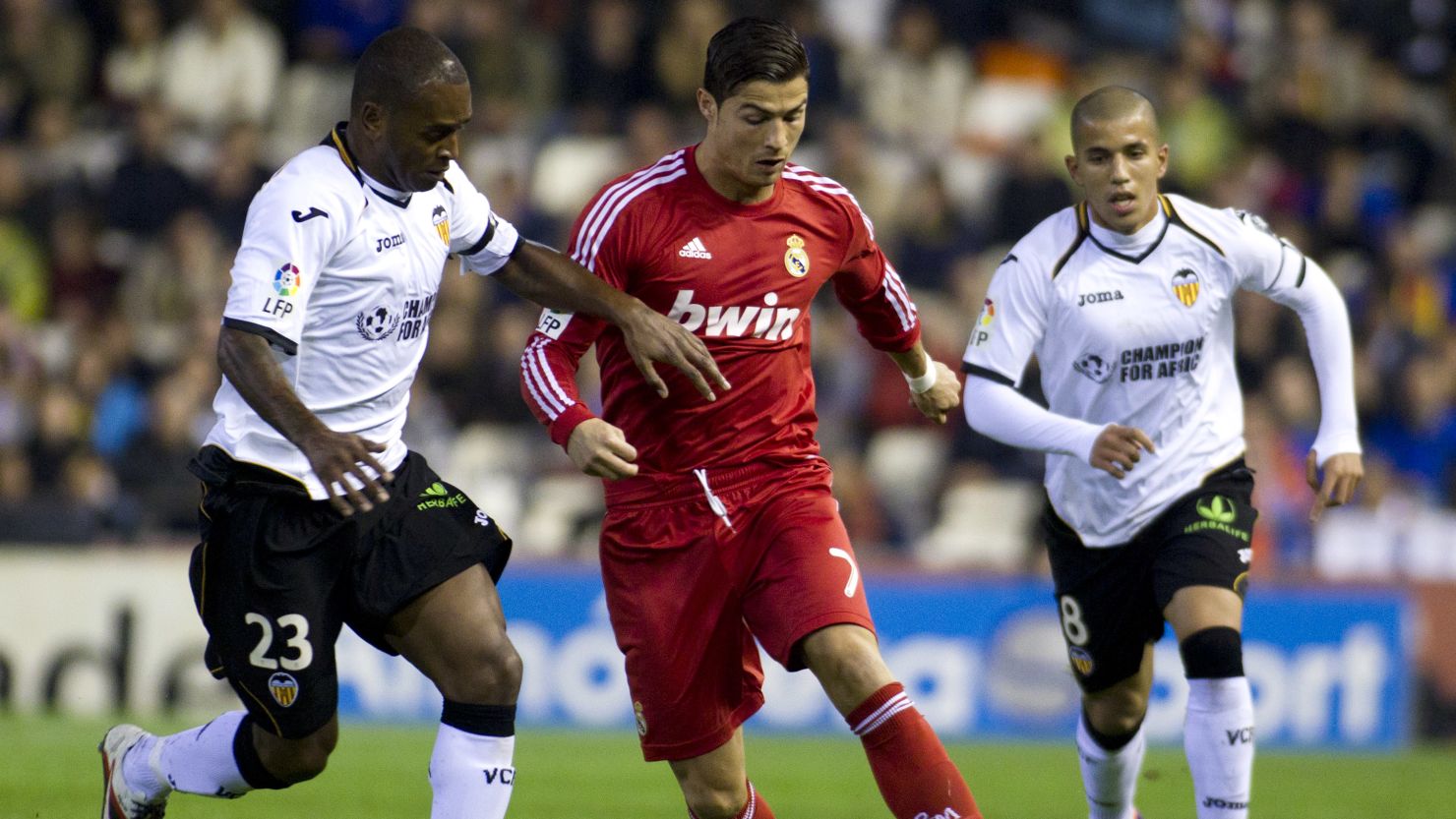 Cristiano Ronaldo, center, scored the decisive third goal for Real Madrid at the Mestalla on Saturday.