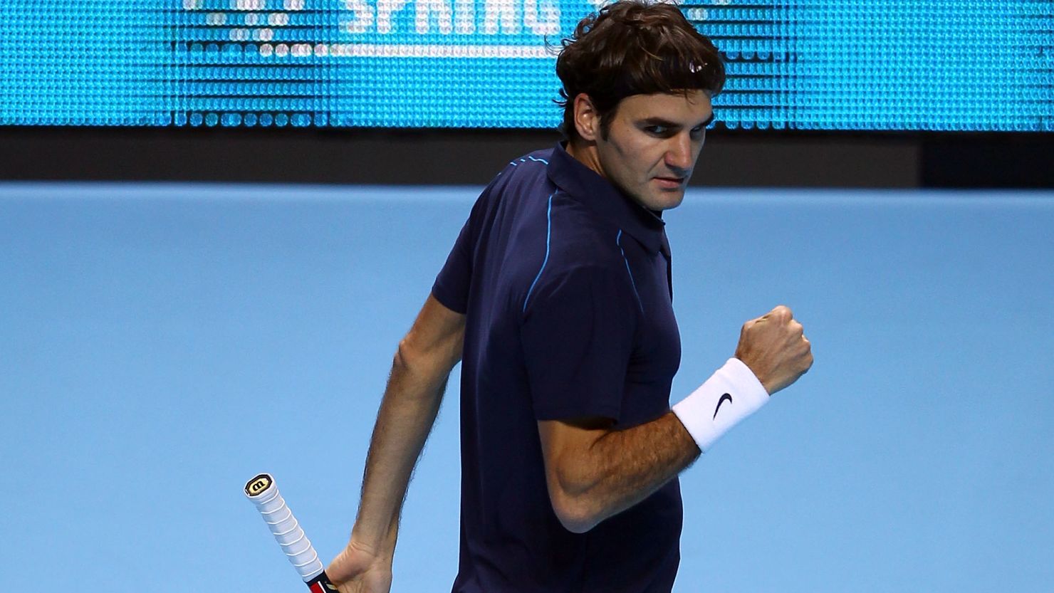 A determined Roger Federer swept aside Rafael Nadal in the ATP World Tour Finals 