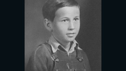 Fred Craddock in grade school, where he struggled to hide his poverty from classmates.