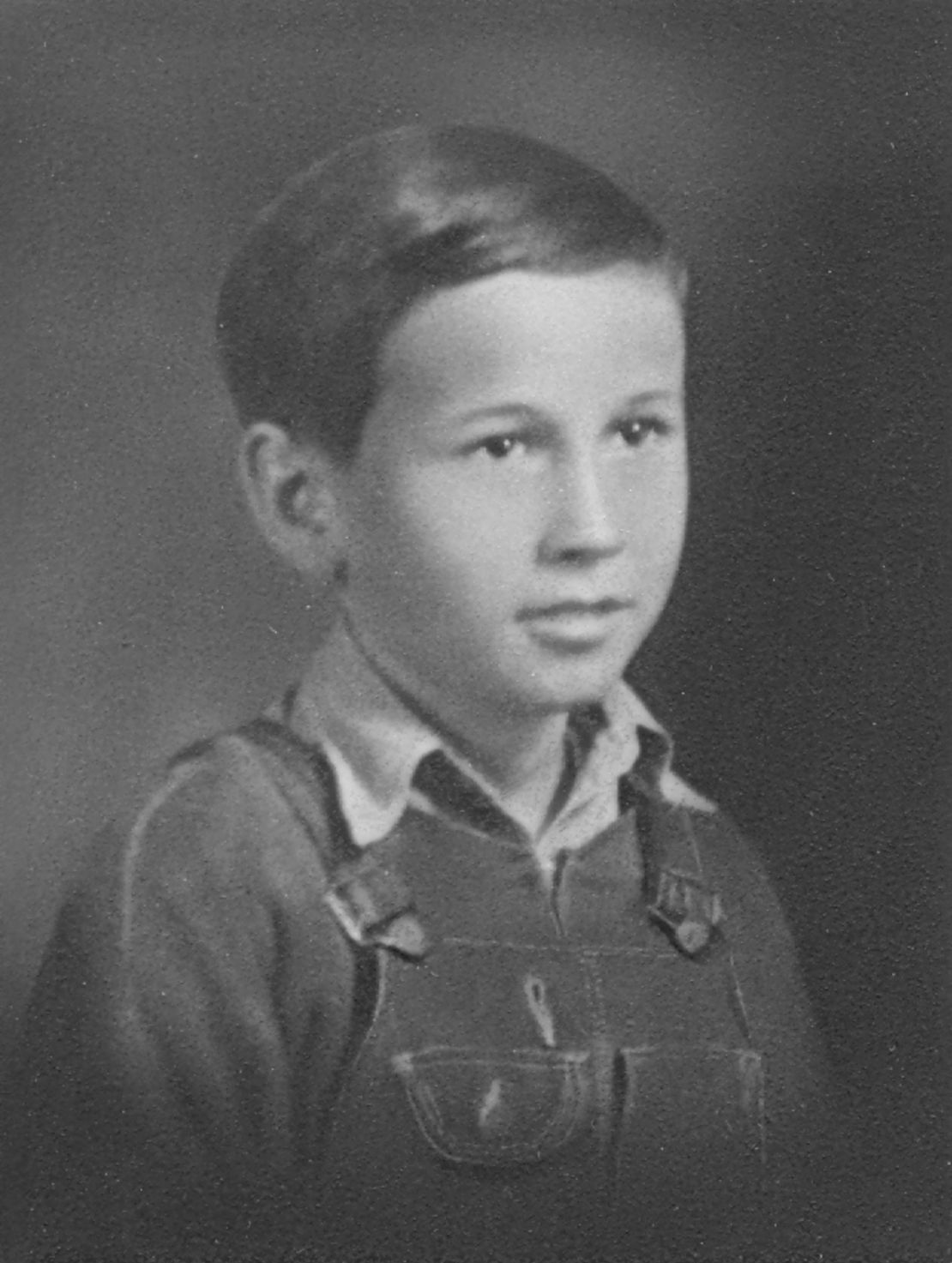 Fred Craddock in grade school, where he struggled to hide his poverty from classmates.