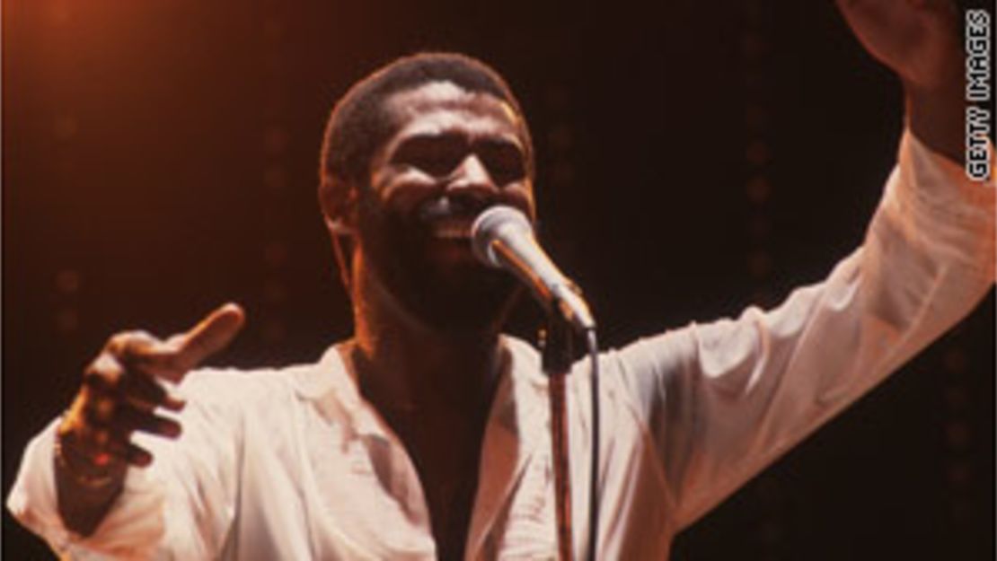Soul singer Teddy Pendergrass sang passionately about sexual intimacy, but he still courted women in his songs.