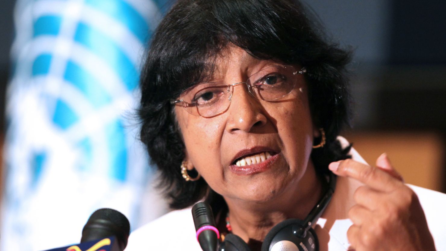  U.N.'s human rights chief Navi Pillay says there is massive evidence for war crimes in Syria.