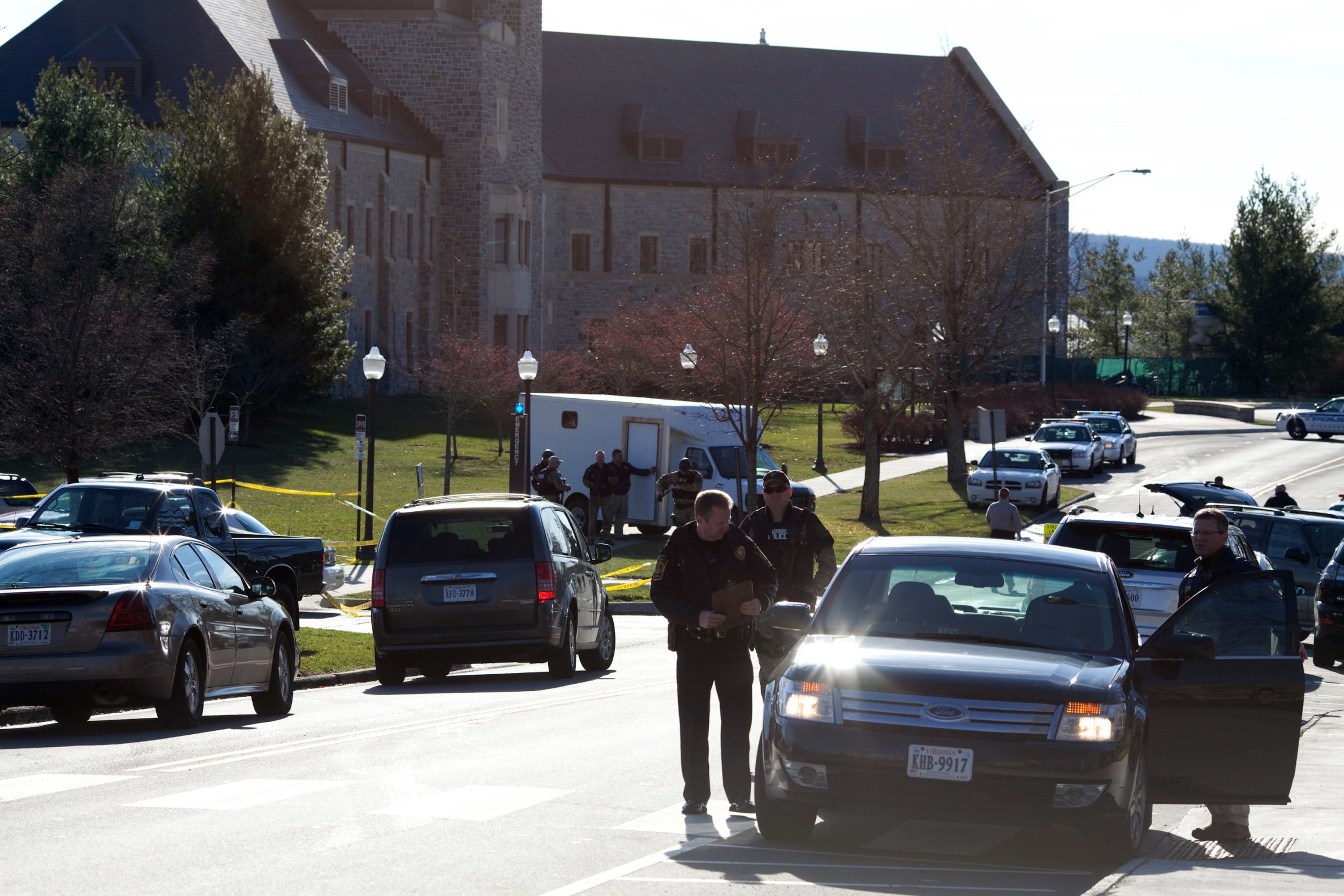 virginia tech parking services hours