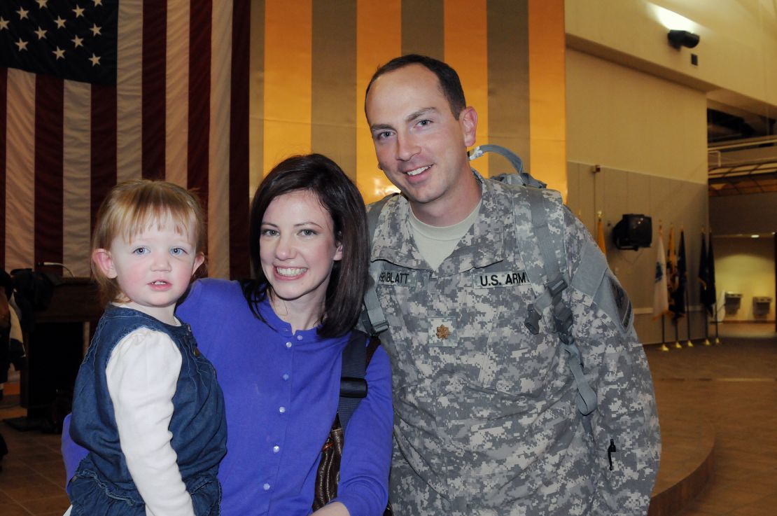 Rosenblatt reunites with his family on November 23, in Texas.