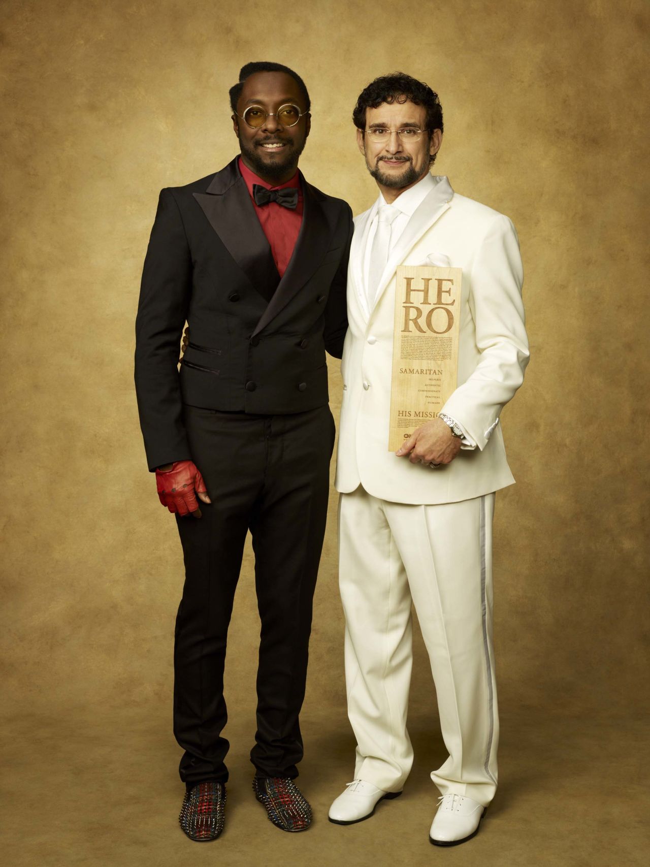 Singer Will.i.am and CNN Hero Sal Dimiceli.